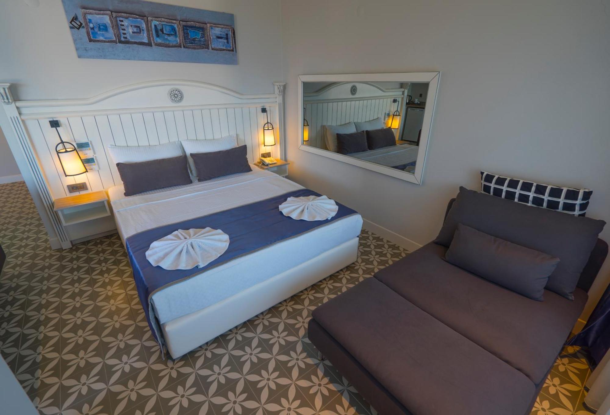 Double Room with Terrace