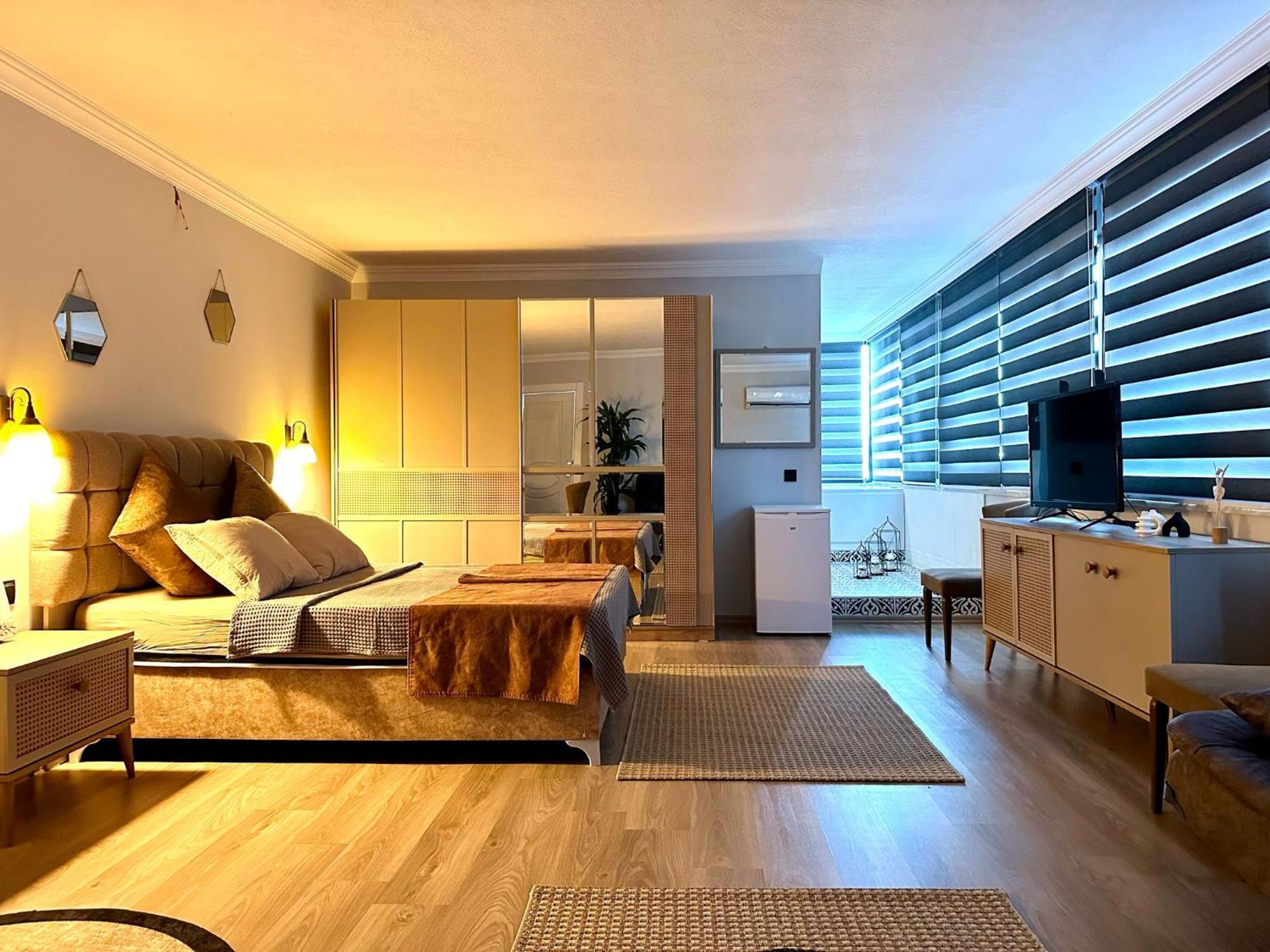 King Room with Spa Bath