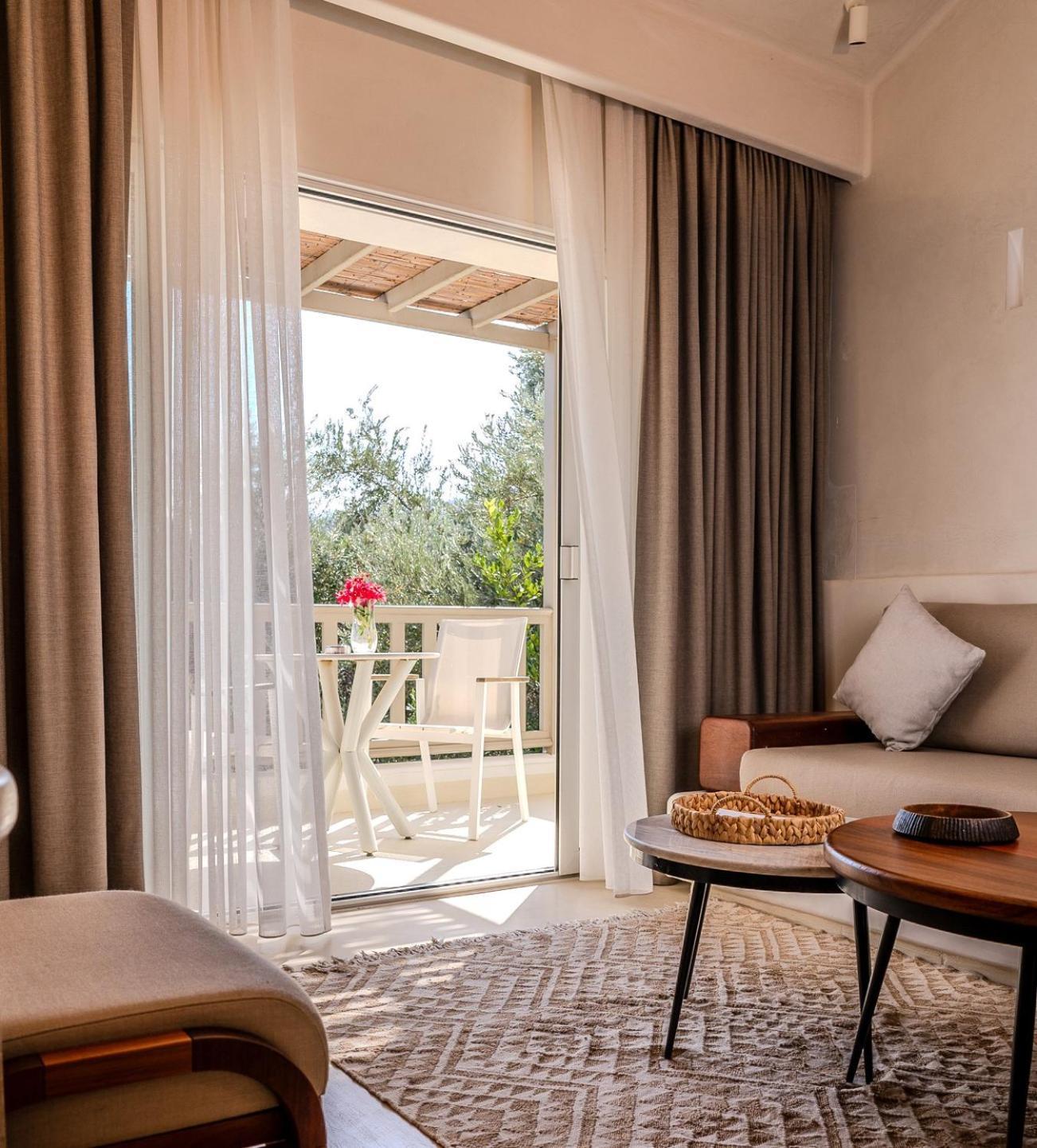 Suite with Garden View