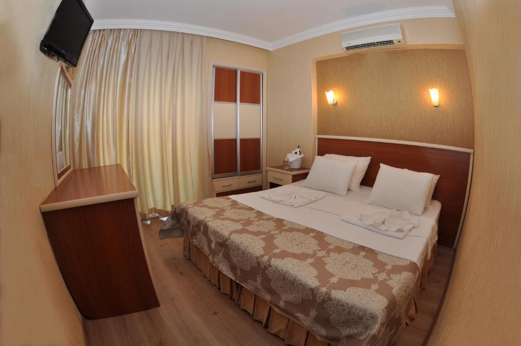 Budget Triple Room