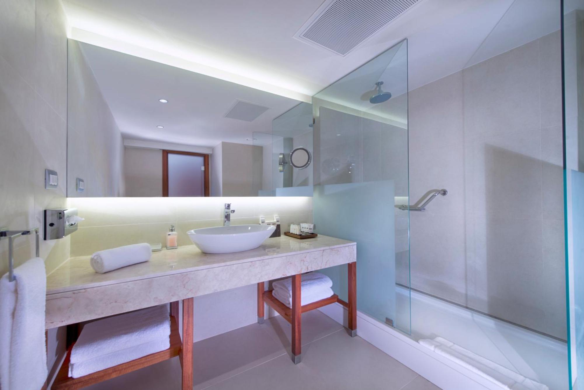 Suite with Sea View