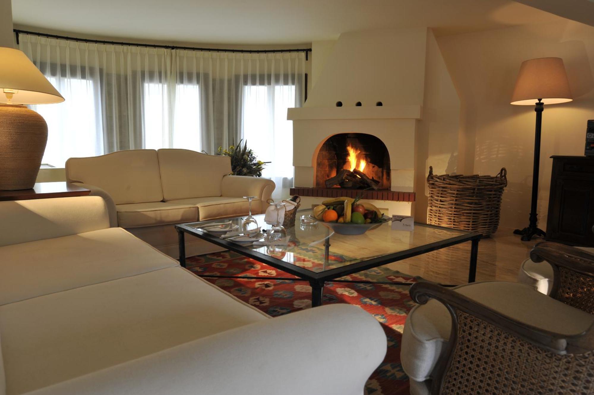 Family Villa with 2 Bedroom - Exclusive Services