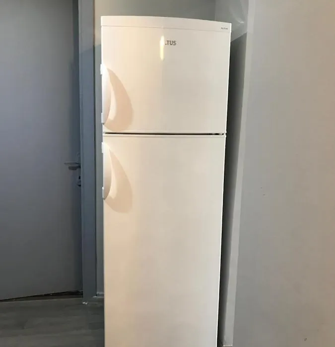 Lovely Studio In Excellent Central Location 1 Min Walk To Beach With Air/Con-1