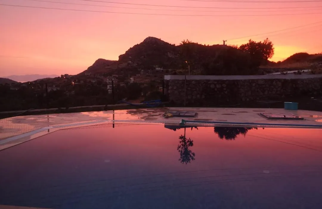 Villa Buse Soeguet / Marmaris Daily Weekly Rentals-1