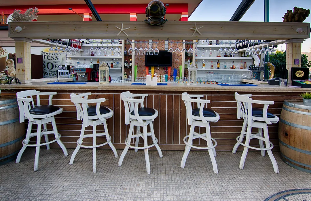 Romance Beach Hotel-1