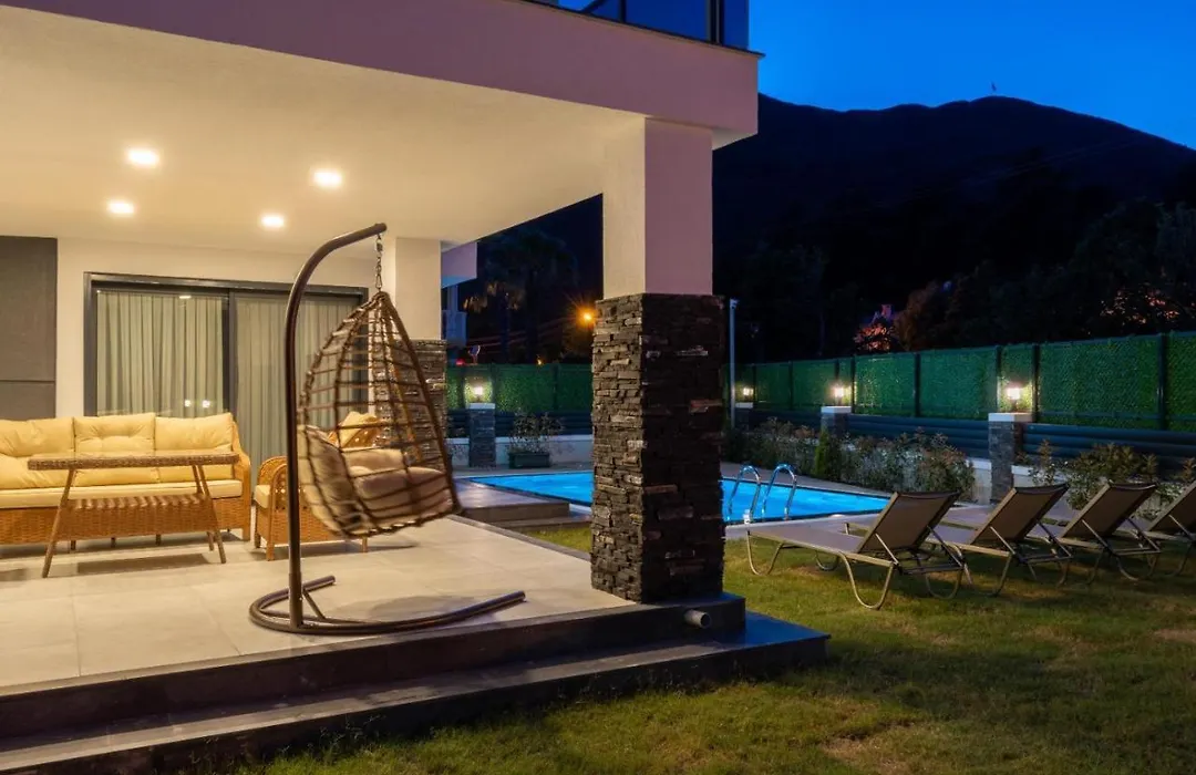 Zeus Villa-1