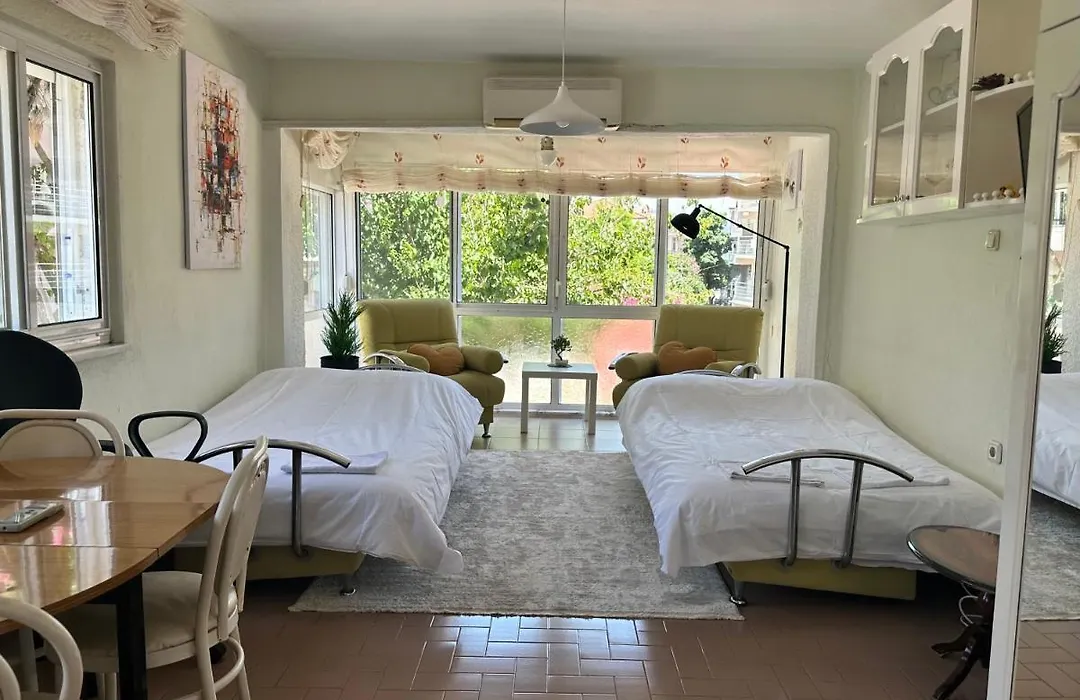 Studio Flat With Private Beach Access-1