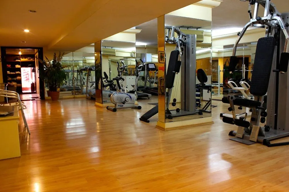 Faros Grand Hotel-1