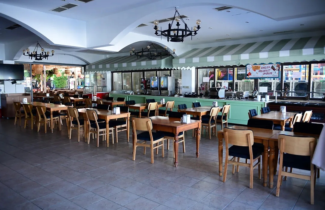Club Atrium & Hotel-1