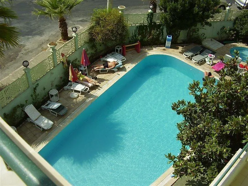 Maxin Apartments-1
