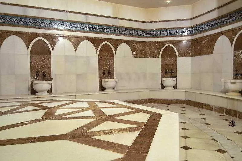 Smart Voxx Resort Hotel-1