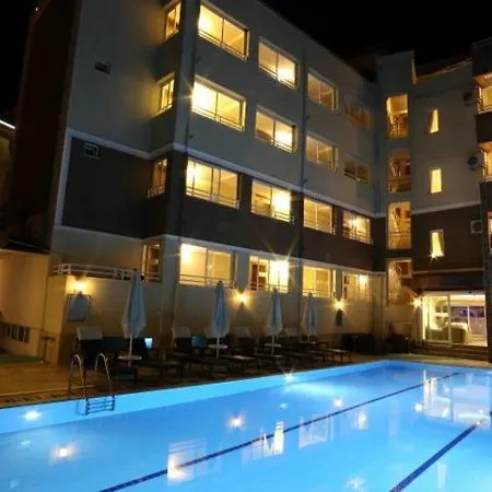 Comet Deluxe Hotel-3