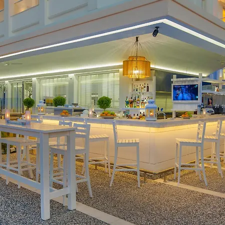 The Beachfront Hotel Adult Only 16 Plus-3