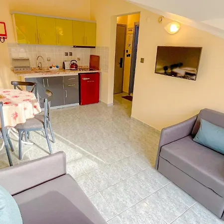 Ozlem 2 Apart Hotel-3