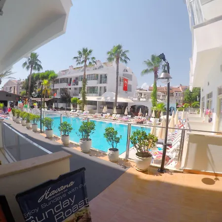 Club Atrium & Hotel-3