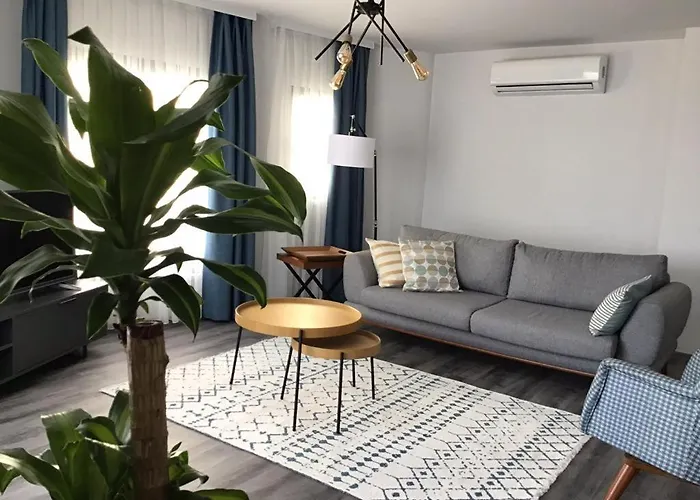 Modern And Vibrant Apartment 7 Min To Marmaris Public Beach